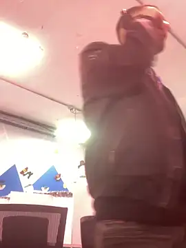 malek xarx  online show from 1, 12, 2025