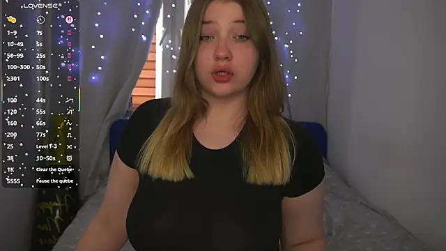 Snapshot of CuteSharloti chatting on 10, 6, 2026 CuteSharloti online show from 10, 6, 2026