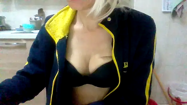 Kelly80 online show from 7, 4, 2026