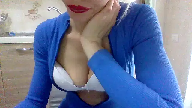 Snapshot of Kelly80 chatting on 11, 5, 2026 Kelly80 online show from 11, 5, 2026