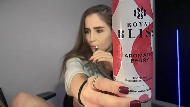 Snapshot of s_meow chatting on 9, 10, 2025 s meow online show from 9, 10, 2025