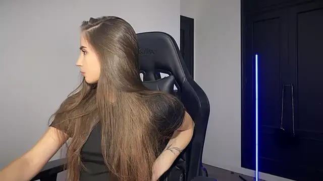 Snapshot of s_meow chatting on 21, 10, 2025 s meow online show from 21, 10, 2025