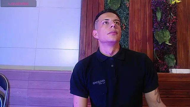 Dustin Sonne online show from 25, 10, 2025