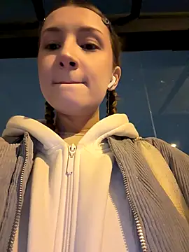 Snapshot of katexxxx chatting on 5, 11, 2025 katexxxx online show from 5, 11, 2025