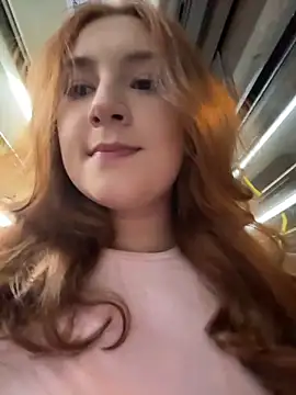 Snapshot of katexxxx chatting on 21, 12, 2025 katexxxx online show from 21, 12, 2025