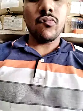 Snapshot of its_aadi121 chatting on 9, 9, 2025 its aadi121 online show from 9, 9, 2025