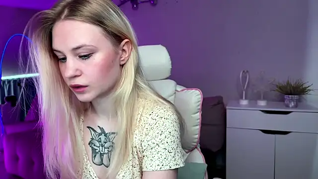 Sofia Kenwood online show from 3, 6, 2026