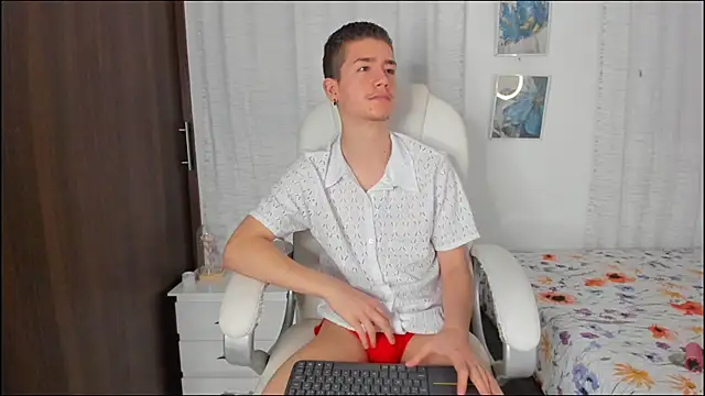 Snapshot of ThiagooJames chatting on 9, 9, 2025 ThiagooJames online show from 9, 9, 2025