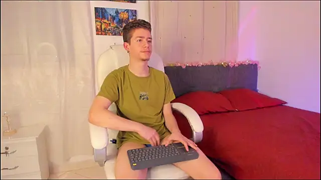 Snapshot of ThiagooJames chatting on 16, 10, 2025 ThiagooJames online show from 16, 10, 2025