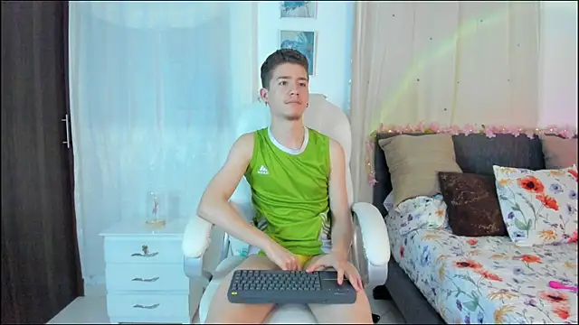 Snapshot of ThiagooJames chatting on 3, 11, 2025 ThiagooJames online show from 3, 11, 2025