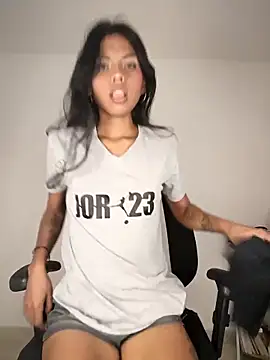 Snapshot of NovaTemptress chatting on 11, 10, 2025 NovaTemptress online show from 11, 10, 2025