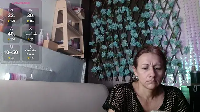 darling hott online show from 4, 3, 2026