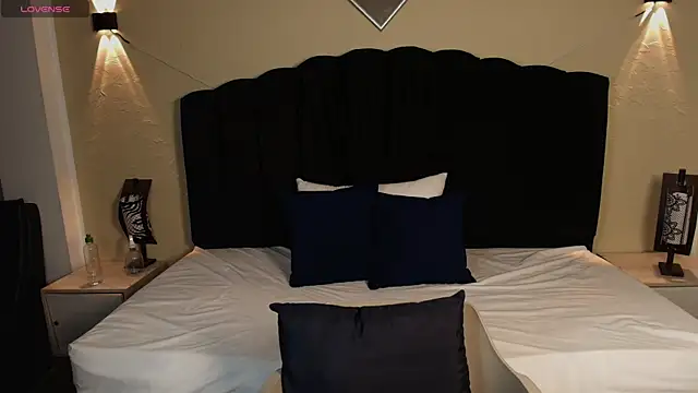 Aleecandrews online show from 8, 9, 2025