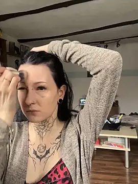 Snapshot of Seductively4_20 chatting on 22, 10, 2025 Seductively4 20 online show from 22, 10, 2025