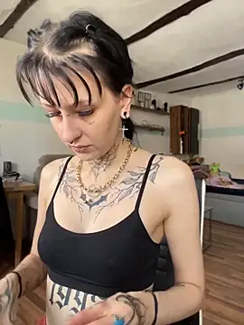 Snapshot of Seductively4_20 chatting on 6, 6, 2026 Seductively4 20 online show from 6, 6, 2026