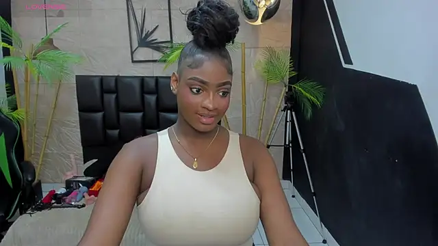 Snapshot of alana_bonny chatting on 20, 5, 2026 alana bonny online show from 20, 5, 2026