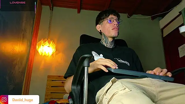 david huge online show from 12, 4, 2026