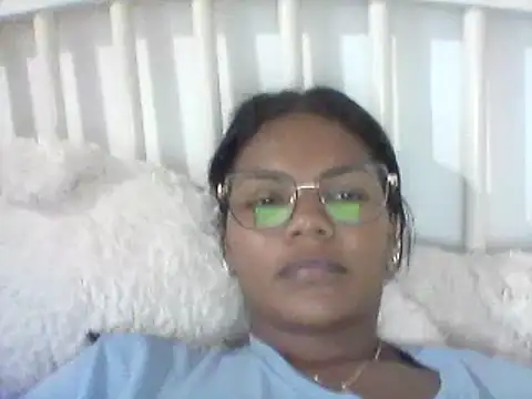 hermione francoo online show from 9, 4, 2026