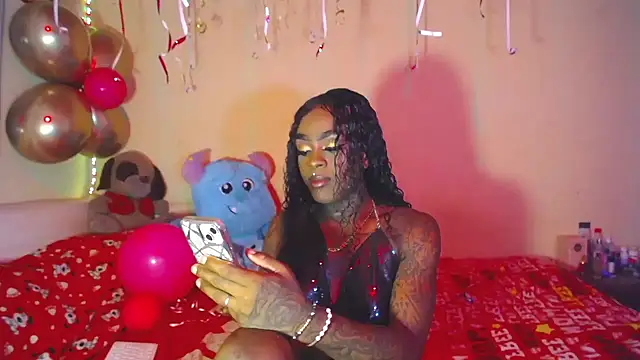 Snapshot of pink_7777 chatting on 14, 11, 2025 pink 7777 online show from 14, 11, 2025