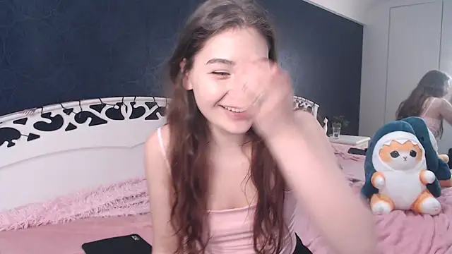 Snapshot of Lili_Luuu chatting on 20, 9, 2025 Lili Luuu online show from 20, 9, 2025