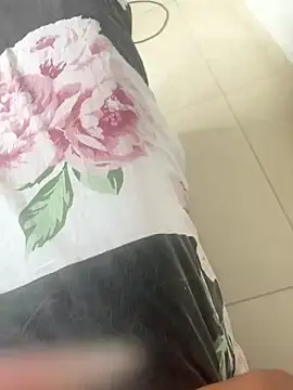 Snapshot of Mmsant21 chatting on 18, 12, 2025 Mmsant21 online show from 18, 12, 2025