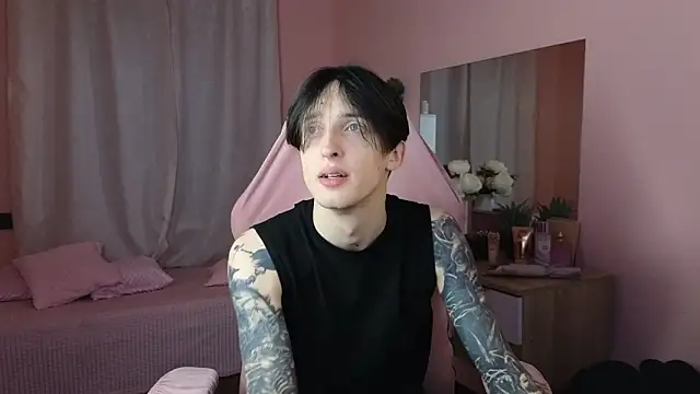 Snapshot of Martin_Jin chatting on 16, 10, 2025 Martin Jin online show from 16, 10, 2025