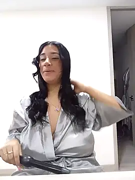 Samantha hotly online show from 15, 10, 2025