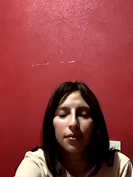 Snapshot of Alicecow20_UwU chatting on 18, 11, 2025 Alicecow20 UwU online show from 18, 11, 2025