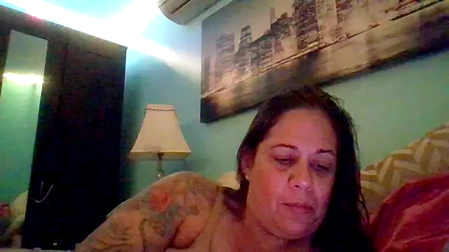 Snapshot of PrettyKittyMia chatting on 27, 9, 2025 PrettyKittyMia online show from 27, 9, 2025