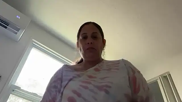 PrettyKittyMia online show from 21, 5, 2026