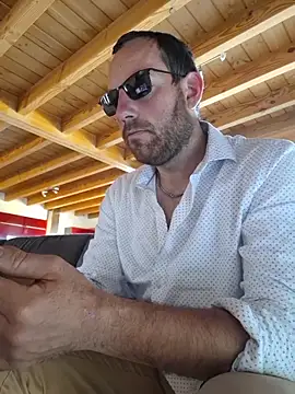 BrunJulienMetis online show from 6, 4, 2026