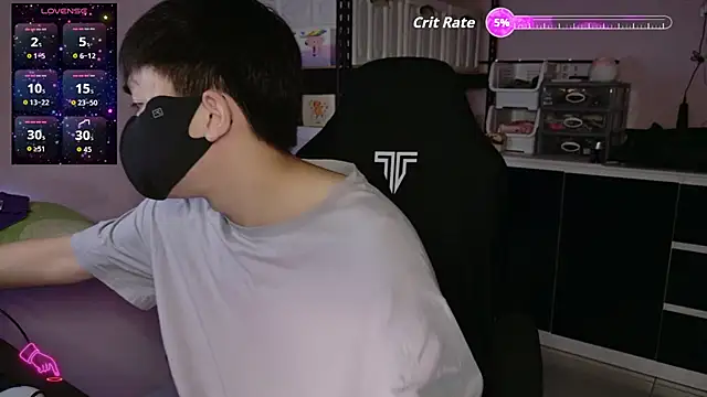 Snapshot of doggyman523 chatting on 1, 12, 2025 doggyman523 online show from 1, 12, 2025