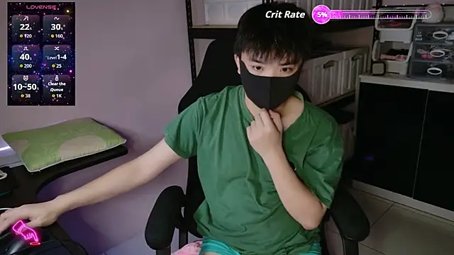 Snapshot of doggyman523 chatting on 22, 12, 2025 doggyman523 online show from 22, 12, 2025