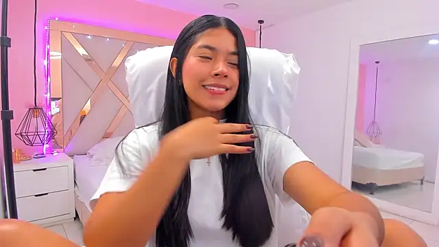 samantaa shy online show from 20, 4, 2026