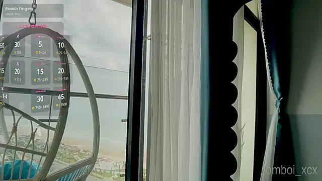 tomboi xcx online show from 23, 12, 2025