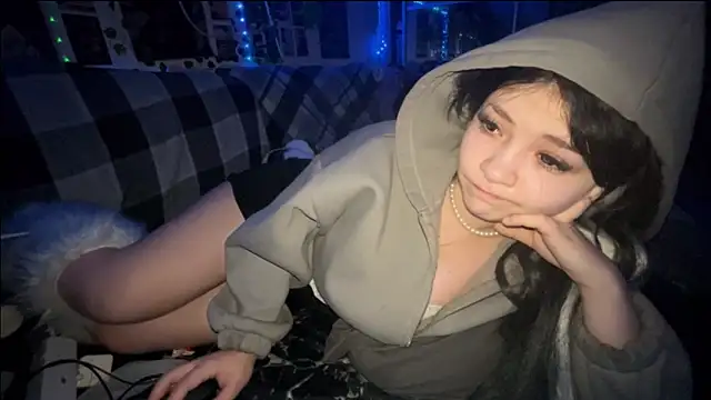 Snapshot of nikoli_naw chatting on 11, 2, 2026 nikoli naw online show from 11, 2, 2026