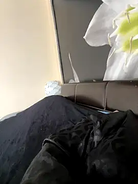 Snapshot of Liza_Will chatting on 1, 12, 2025 Liza Will online show from 1, 12, 2025