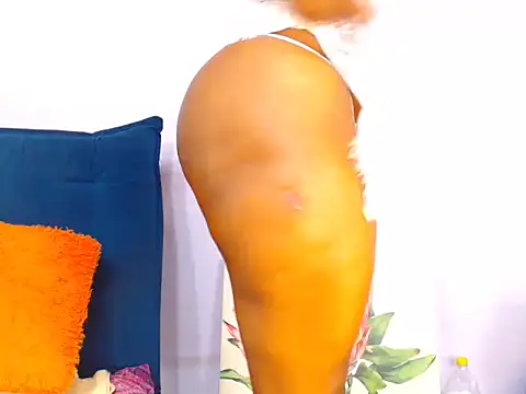 Snapshot of SexyScarlet101 chatting on 22, 9, 2025 SexyScarlet101 online show from 22, 9, 2025