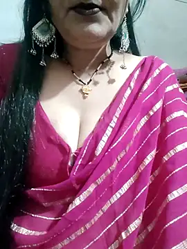 Snapshot of Cuty_siya_143 chatting on 12, 10, 2025 Cuty siya 143 online show from 12, 10, 2025