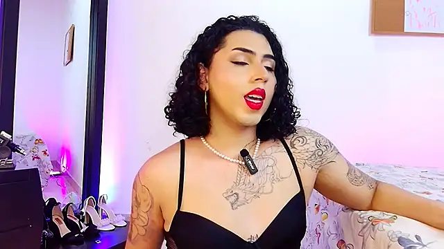 Snapshot of NoahMonroe_11 chatting on 20, 11, 2025 NoahMonroe 11 online show from 20, 11, 2025