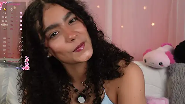 Snapshot of Victoria_Curly chatting on 20, 10, 2025 Victoria Curly online show from 20, 10, 2025