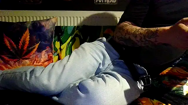 Snapshot of Flash0910 chatting on 24, 10, 2025 Flash0910 online show from 24, 10, 2025