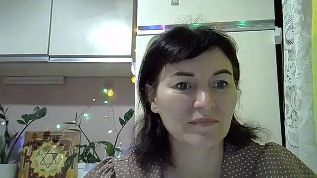 Krystal 82 online show from 19, 9, 2025