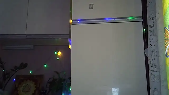 Krystal 82 online show from 30, 10, 2025