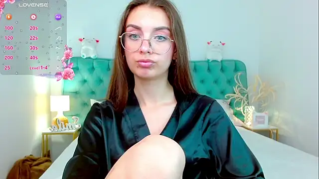 Snapshot of Real_cutie1 chatting on 20, 9, 2025 Real cutie1 online show from 20, 9, 2025