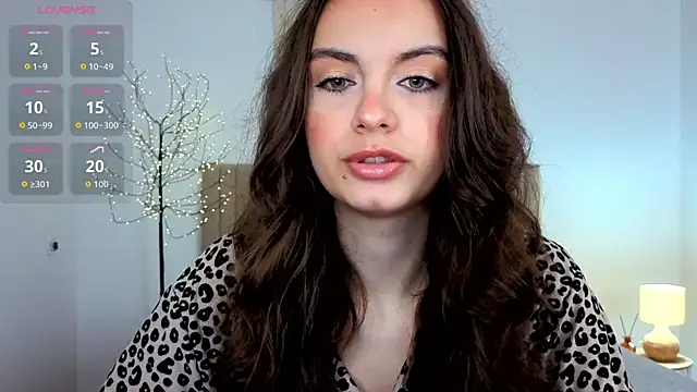 Snapshot of Real_cutie1 chatting on 4, 7, 2026 Real cutie1 online show from 4, 7, 2026