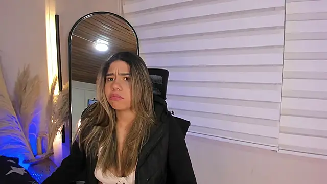 Snapshot of Rachell_criss chatting on 25, 10, 2025 Rachell criss online show from 25, 10, 2025