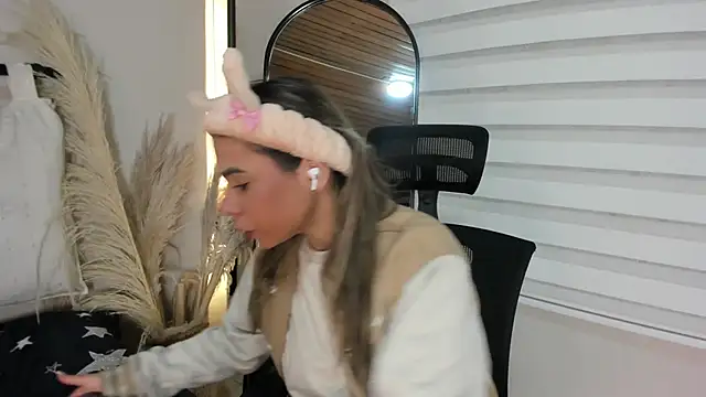 Snapshot of Rachell_criss chatting on 26, 10, 2025 Rachell criss online show from 26, 10, 2025