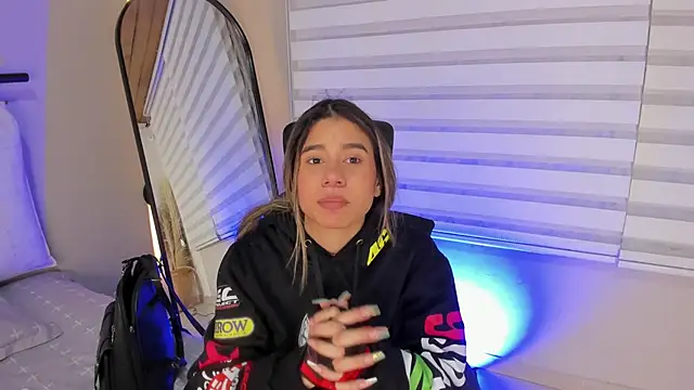 Snapshot of Rachell_criss chatting on 26, 11, 2025 Rachell criss online show from 26, 11, 2025