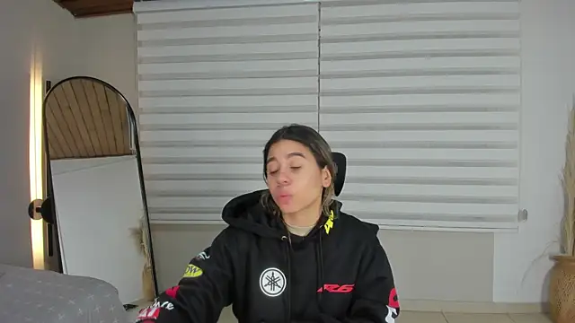 Snapshot of Rachell_criss chatting on 30, 11, 2025 Rachell criss online show from 30, 11, 2025